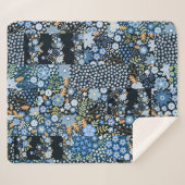 Patchwork Blaue Blumen: Nahtlose Stoffe. Sherpadecke (Vorderseite (Horizontal))