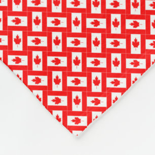 Patchwork Canada Flag Pattern Fleecedecke