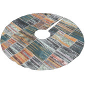 Patchwork Collage Mix, Quilt Muster Druck. Polyester Weihnachtsbaumdecke (Schrägansicht)