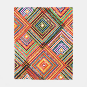 Patchwork-Design mit Aztec-Quadraten. Fleecedecke
