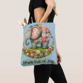 Patchwork Elephant Floral Meadow Charm Tasche (Von Nahem)