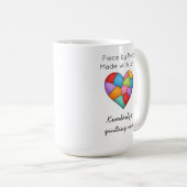 Patchwork-Herz in bunter Quiltstickerei Kaffeetasse (VorderseiteRechts)