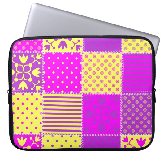 Patchwork-Hintergrund mit verschiedenen Mustern Ku Laptopschutzhülle (Vorderseite)