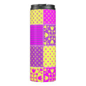Patchwork-Hintergrund mit verschiedenen Mustern Ku Thermosbecher (Rückseite)