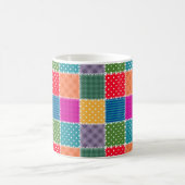 Patchwork-Hintergrund: Vielfältige Muster-Mischung Kaffeetasse (Mittel)
