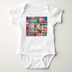 Patchwork-Kariert, nahtloser Hintergrund im Vintag Baby Strampler