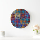 Patchwork-Leinwand: Nachahmung Vintager Muster. Große Wanduhr (Zuhause)