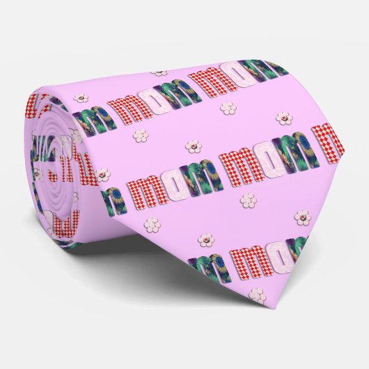 Patchwork 'MAMA' auf Leertaste (Farbe hinzufügen) Krawatte (Gerollt)