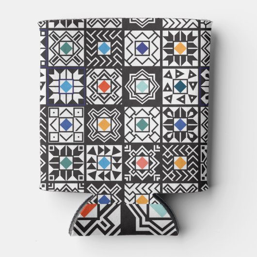 Patchwork Maori: Ethnisches Teppichdesign. Dosenkühler (Vorderseite)