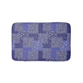 Patchwork Muster Chintz Shades of Blue Polka Dot Badematte (Vorderseite)