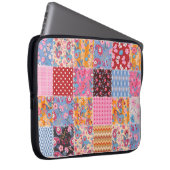 Patchwork nahtlos, niedliches Stoffmuster. Laptopschutzhülle (Vorne Rechts)