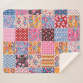 Patchwork nahtlos, niedliches Stoffmuster. Sherpadecke (Vorderseite (Horizontal))