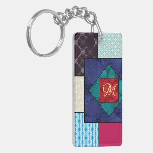 Patchwork Quilt Monogram Schlüsselanhänger (Vorderseite links)