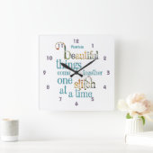 Patchwork Quilt One Stitch at A Time Quadratische Wanduhr (Zuhause)