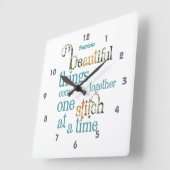 Patchwork Quilt One Stitch at A Time Quadratische Wanduhr (Winkel)