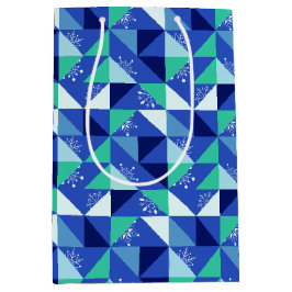 Patchwork Snowflakes - Blue Background - Geschenkt Mittlere Geschenktüte