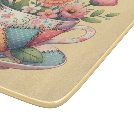 Patchwork-Teacup mit Whimsical-Blume Schneidebrett (Ecke)