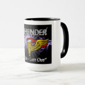 Pathfinder-Abzeichen -"First in Last Out" Tasse (VorderseiteRechts)