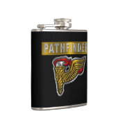 Pathfinder Badge- “Pathfinder” Flask Flachmann (Rechts)