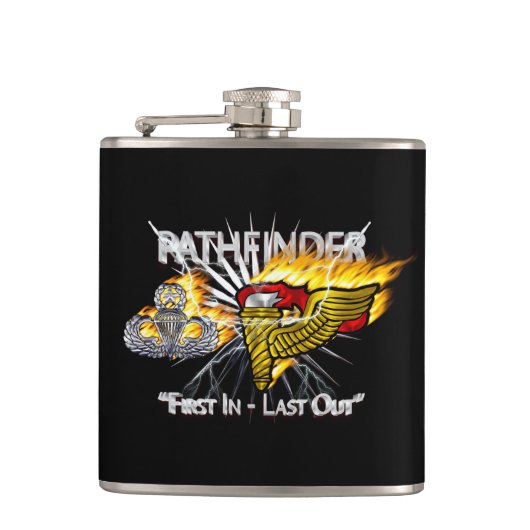 Pathfinder First In Last Out Flachmann (Vorderseite)