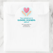 Patienten in gutem Handmedizinischem Marketing Runder Aufkleber (Tasche)