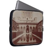Patio de Los Arrayanes, Alhambra, c.1875-80 (Sepia Laptopschutzhülle (Vorne Rechts)