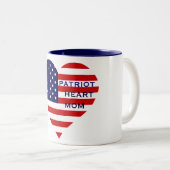 PATRIOT-HERZ-MAMA Tasse (VorderseiteRechts)