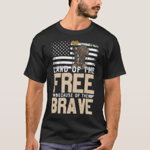 Patriot Land der Freiheit wegen der Tapferkeit T-Shirt
