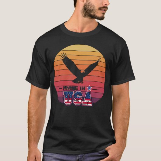 Patriotic American Eagle "Made in USA" Design T-Shirt (Vorderseite)