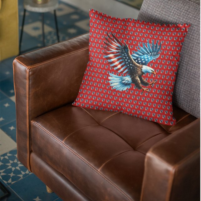 Patriotic American Eagle Red White Blue Kissen (Von Creator hochgeladen)