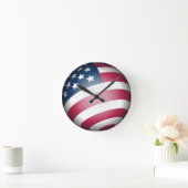 Patriotic American Flag in 3D Globe Design Runde Wanduhr (Zuhause)