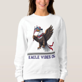 Patriotic Bald Eagle mit amerikanischer Flagge - 4 Sweatshirt
