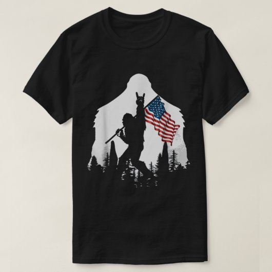 Patriotic Bigfoot Silhouette Art T-Shirt (Design vorne)