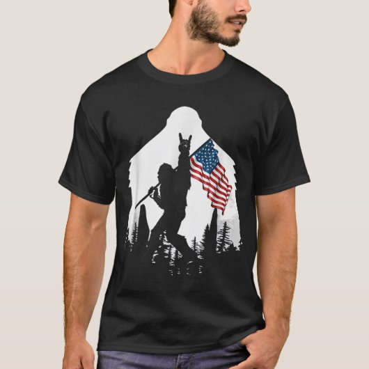 Patriotic Bigfoot Silhouette Art T-Shirt (Vorderseite)