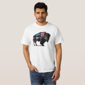 Patriotic Buffalo American Flag T-Shirt (Vorne ganz)