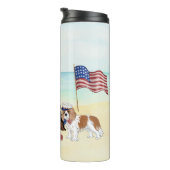 Patriotic Cavalier King Charles Spaniels Beach  Thermosbecher (Nach rechts gedreht)