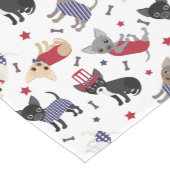 Patriotic Chihuahua Pattern Kurzer Tischläufer (Ecke)
