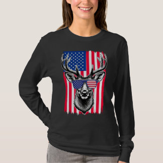 Patriotic Deer trägt eine amerikanische Flaggenson T-Shirt