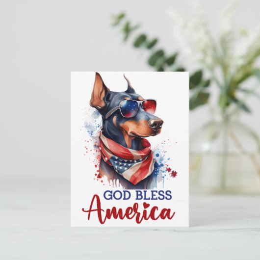 Patriotic Doberman, Gott segne Amerika Postkarte (Stehend Vorderseite)