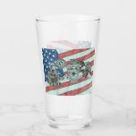 Patriotic First Responder Glas<br><div class="desc">Patriotic First Responder,  Fireman,  Policeman,  Bald Eagle und amerikanische Flagge</div>