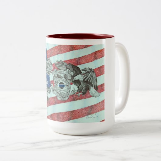 Patriotic First Responder Zweifarbige Tasse (VorderseiteRechts)