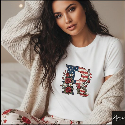 Patriotic Floral Letter R Wreath Design T-Shirt