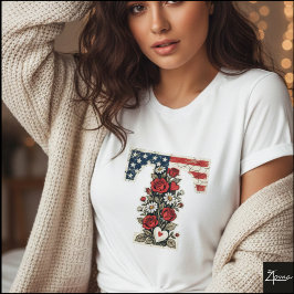 Patriotic Floral Letter T Wreath Design T-Shirt