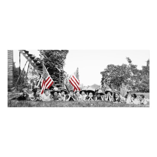 Patriotic Group Women American Flag Circa 1910 Fotodruck (Vorne)