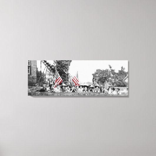 Patriotic Group Women American Flag Circa 1910 Leinwanddruck (Vorderseite)