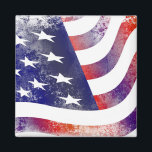 Patriotic Grunge Style verblasste amerikanische Fl Magnet<br><div class="desc">Cool aussehende Grunge-US Flagge patriotische amerikanische Flagge. Rot weiß und blau mit einem verblassten,  bedrückten Aussehen.</div>