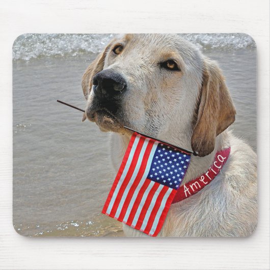 Patriotic Labrador Retriever Mousepad (Vorne)