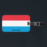 Patriotic national flag gepäckanhänger<br><div class="desc">Patriotische Gepäckmarke der luxemburgischen Nationalflagge mit der luxemburgischen Flagge auf der einen Seite des Tags. Der mit dem lebendigen Schriftart geschriebene Ländername ist in das Design am unteren Rand integriert. Der Text kann mit der Funktion "Anpassen!" vollständig angepasst werden. Die andere Seite des Tags ist für Ihre Informationen reserviert. Dieser...</div>
