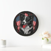 Patriotic Pooch Große Wanduhr (Zuhause)