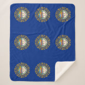 Patriotic Sherpa Blanket mit neuer Hampshire-Flagg Sherpadecke (Vorderseite)